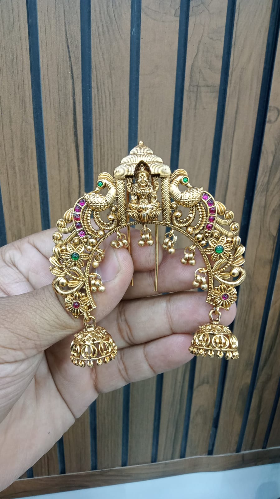 Lakshmi Arch Juda Billa with Twin Jhumkas